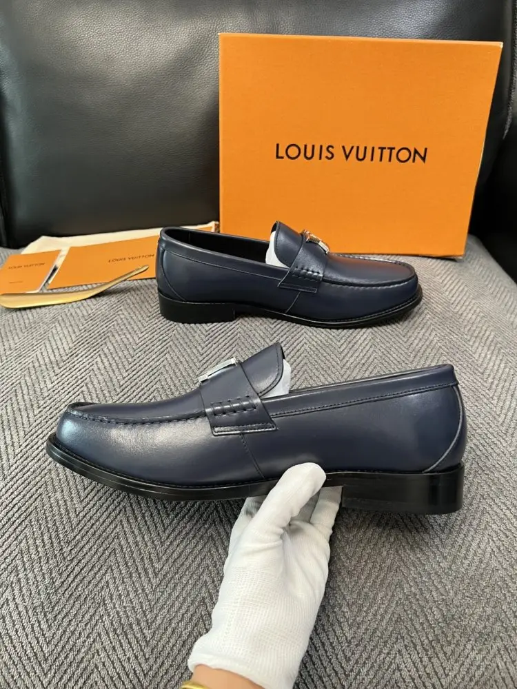 Louis Vuitton Туфлі чоловічі — Фото 5