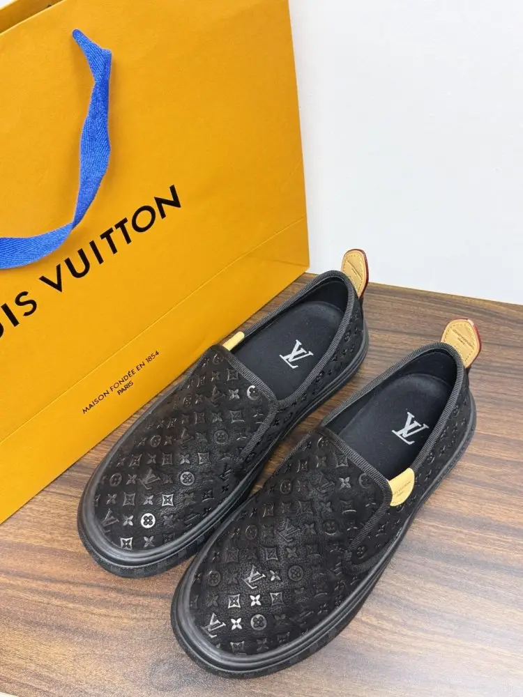 Louis Vuitton Shoes men's — Photo 5