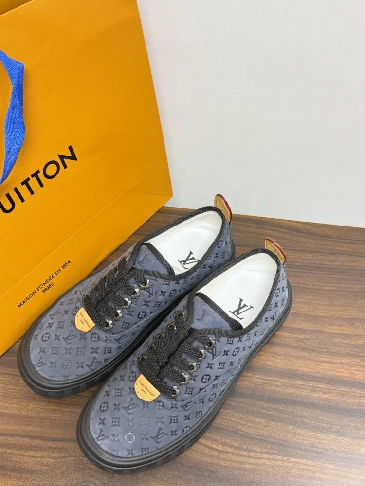 Louis Vuitton Shoes men's — Photo 5