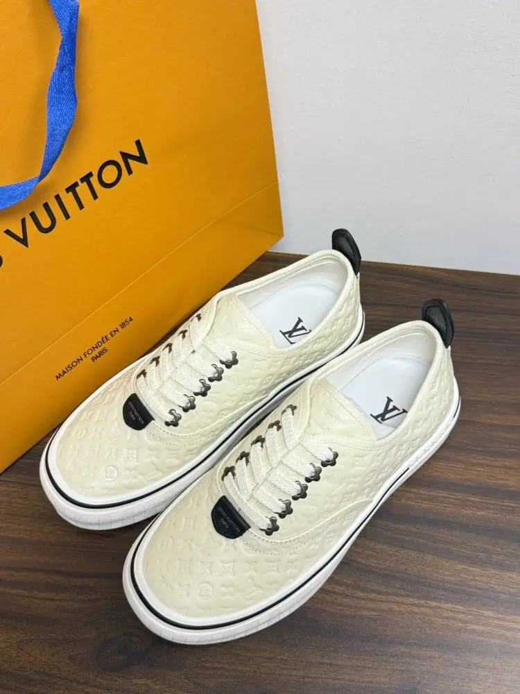 Louis Vuitton Shoes men's — Photo 5