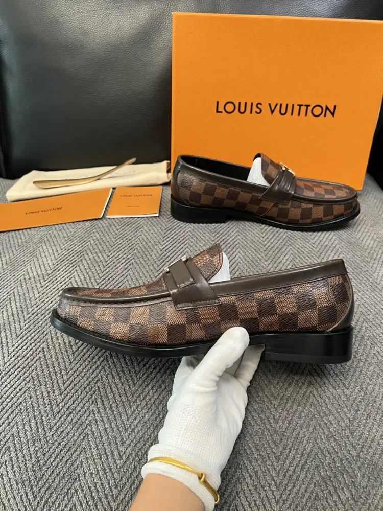 Louis Vuitton Туфлі чоловічі — Фото 5