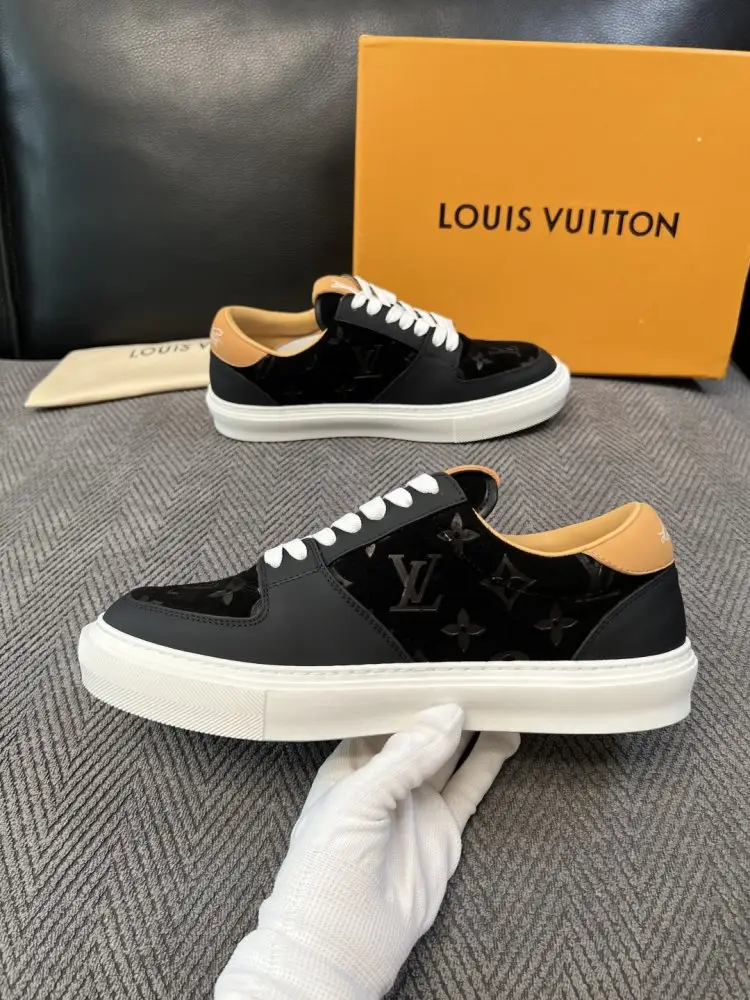 Louis Vuitton Кеды мужские — Фото 5