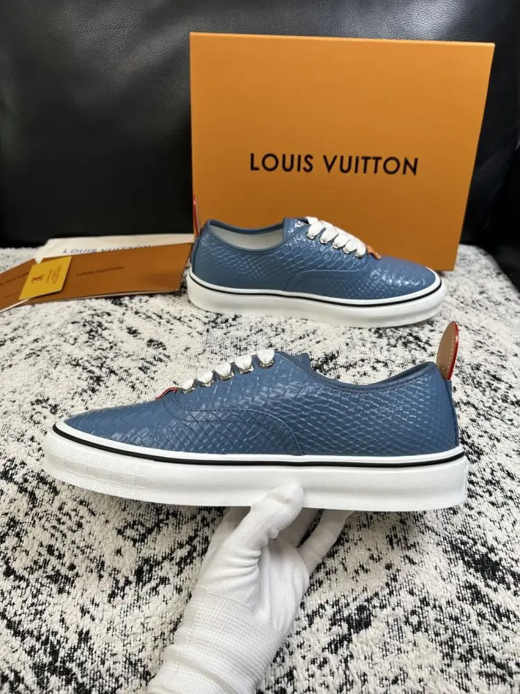 Louis Vuitton Shoes men's — Photo 5