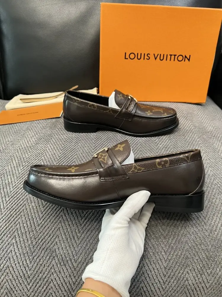 Louis Vuitton Туфлі чоловічі — Фото 5