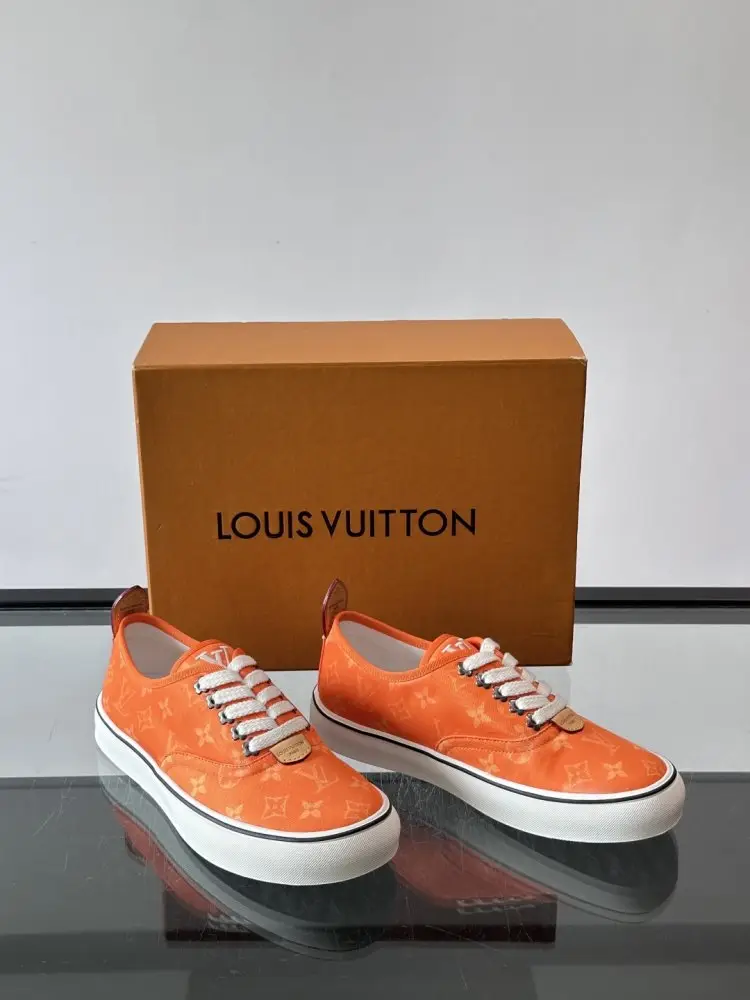 Louis Vuitton Shoes men's — Photo 5