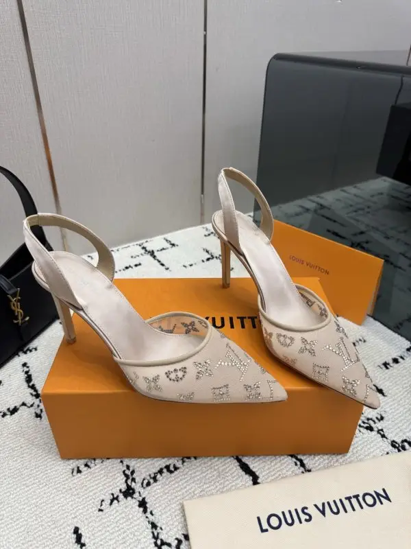 Louis Vuitton Туфли на высоком каблуке — Фото 1