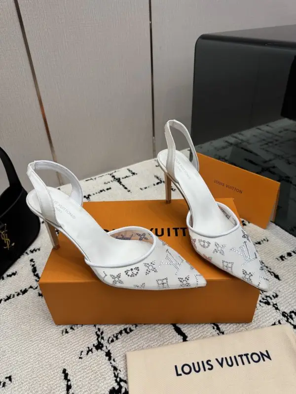 Louis Vuitton Туфли на высоком каблуке — Фото 1