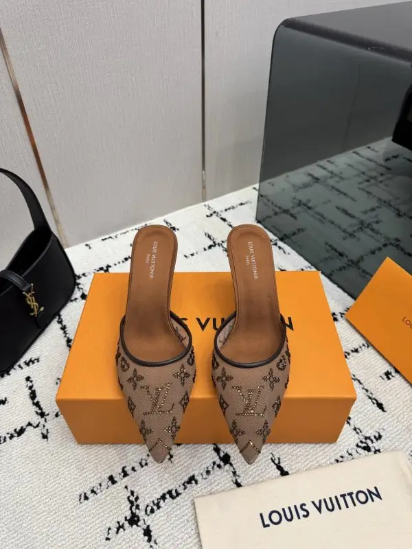 Louis Vuitton Туфли на высоком каблуке — Фото 2