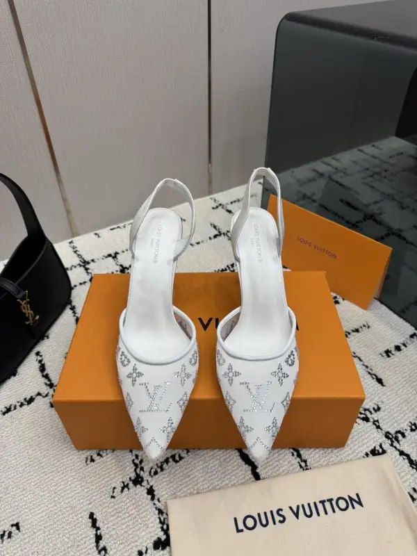 Louis Vuitton Туфли на высоком каблуке — Фото 2