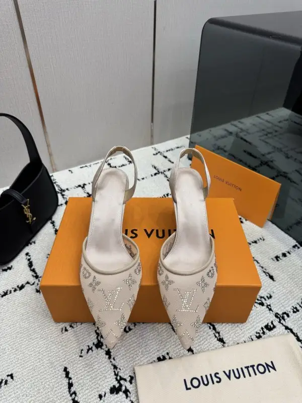 Louis Vuitton Туфли на высоком каблуке — Фото 2