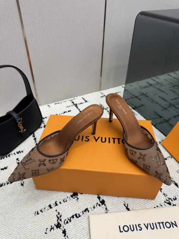 Louis Vuitton Туфли на высоком каблуке — Фото 3