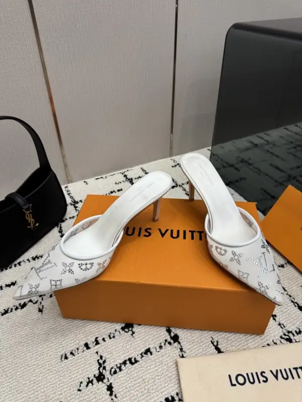 Louis Vuitton Туфлі на високому підборах — Фото 3