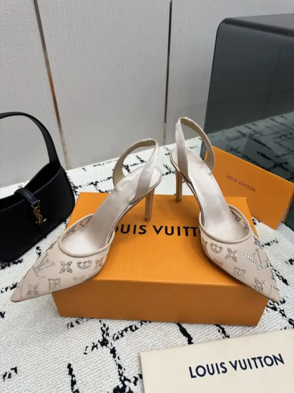 Louis Vuitton Туфли на высоком каблуке — Фото 3
