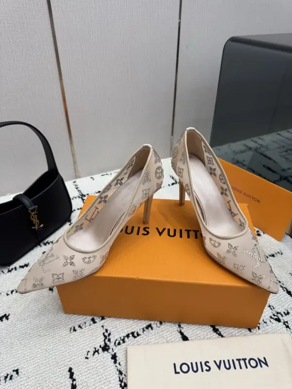 Louis Vuitton Туфлі на високому підборах — Фото 3