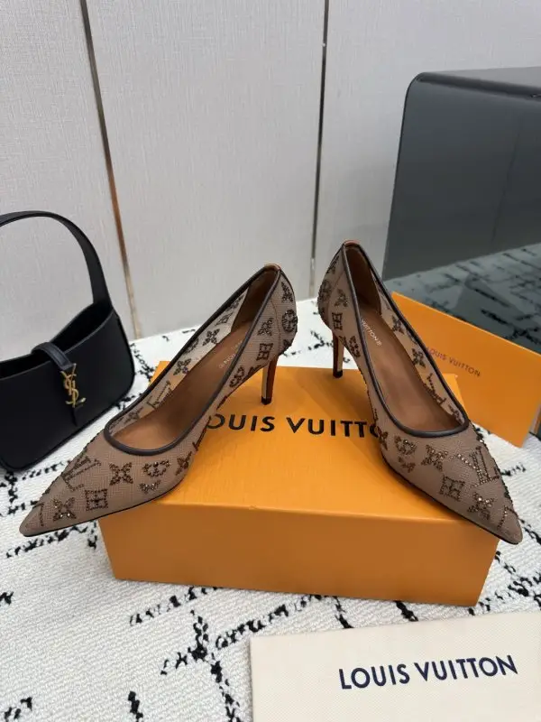 Louis Vuitton Туфли на высоком каблуке — Фото 3