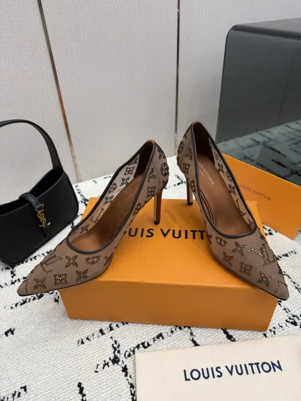 Louis Vuitton Туфли на высоком каблуке — Фото 3