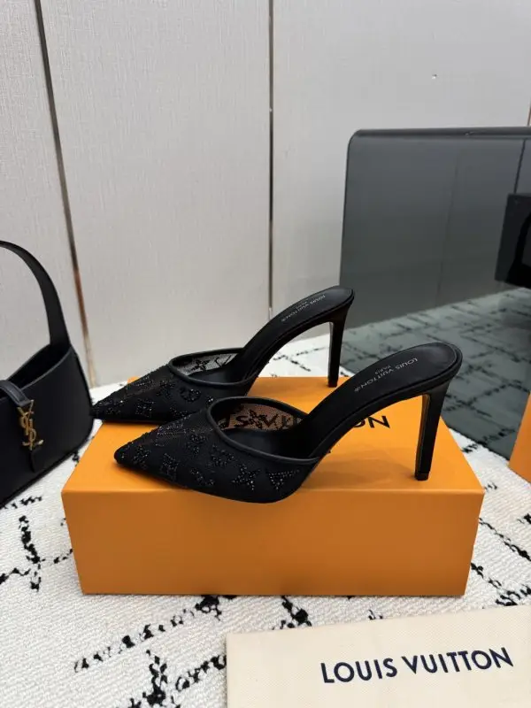 Louis Vuitton Туфли на высоком каблуке — Фото 4