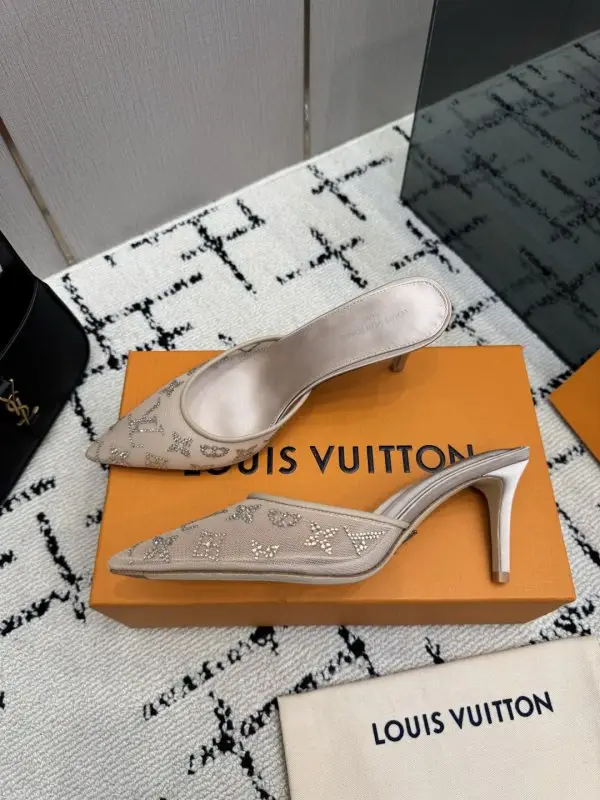 Louis Vuitton Туфлі на високому підборах — Фото 5