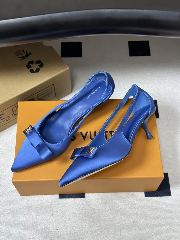 Louis Vuitton Shoes women's — Photo 3