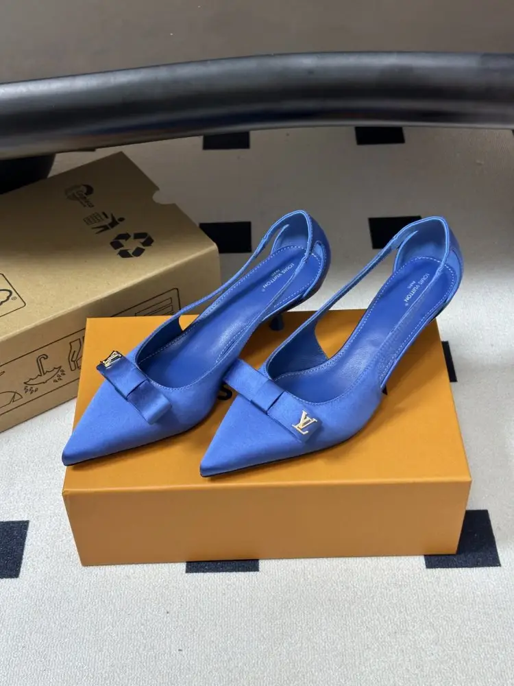 Louis Vuitton Shoes women's — Photo 4