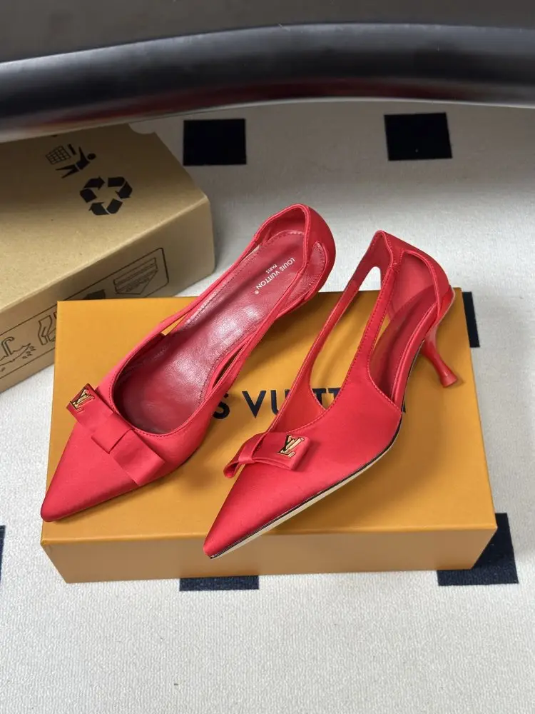 Louis Vuitton Shoes women's — Photo 4
