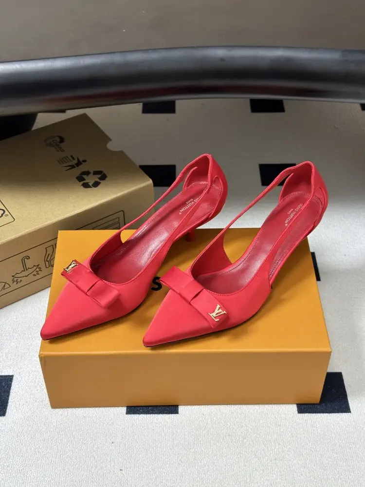 Louis Vuitton Shoes women's — Photo 5