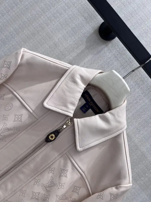 Louis Vuitton Коротка шкіряна жіноча куртка — Фото 4
