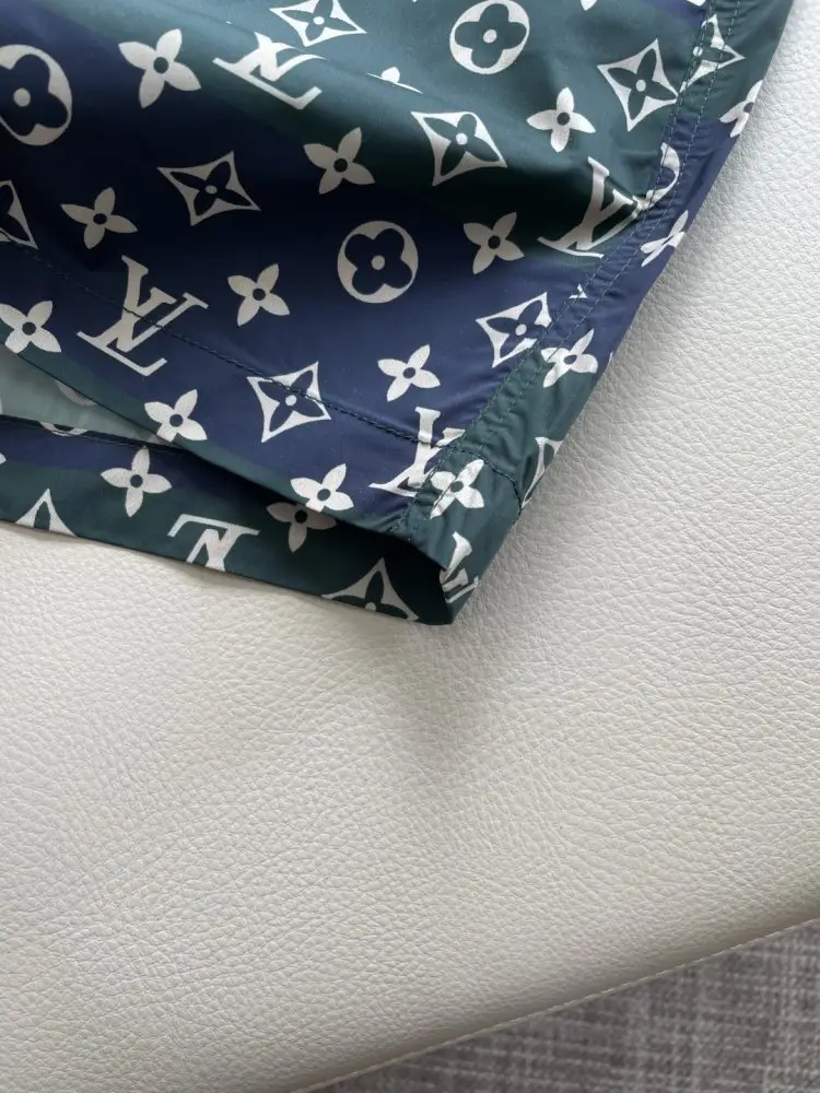 Louis Vuitton Шорти чоловічі — Фото 4
