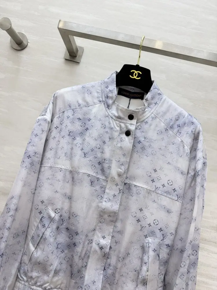 Louis Vuitton Шовкова сорочка жіноча — Фото 2