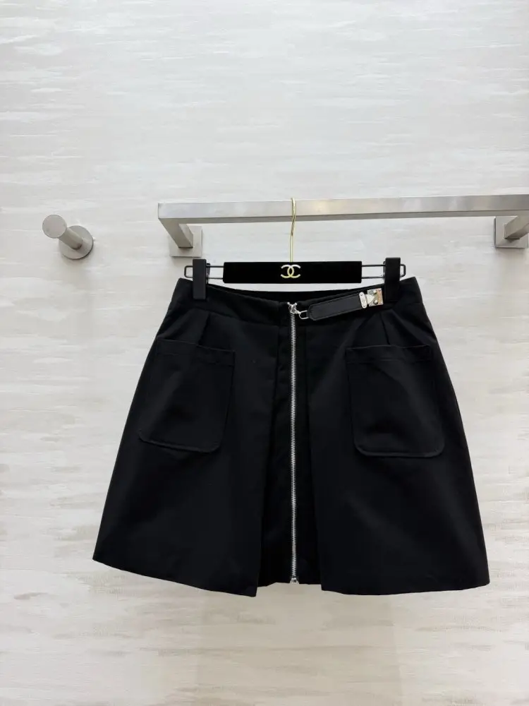 Louis Vuitton — Skirt mini