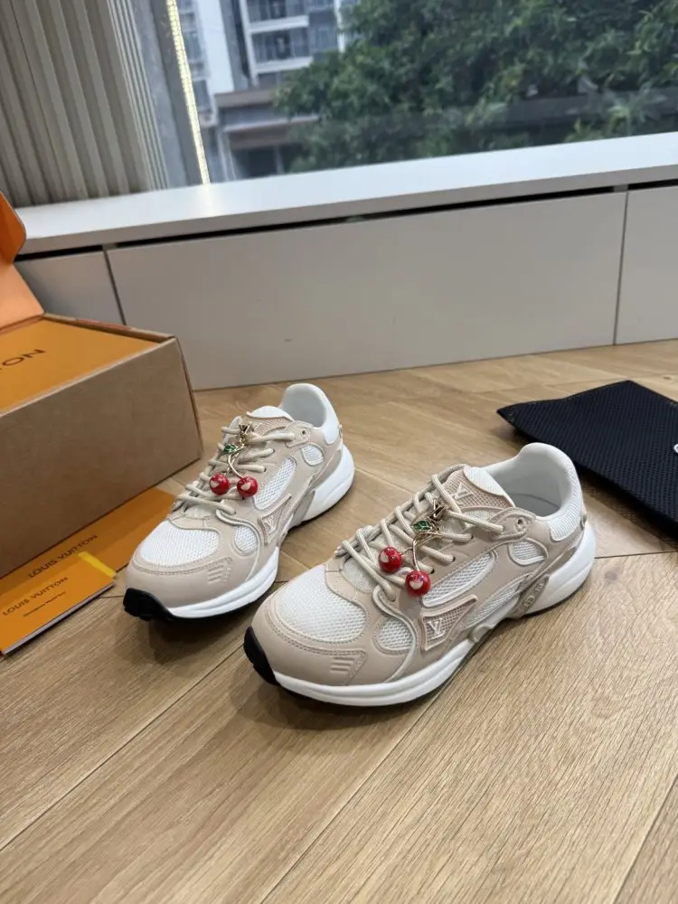 Louis Vuitton — Кросівки LV Trainer