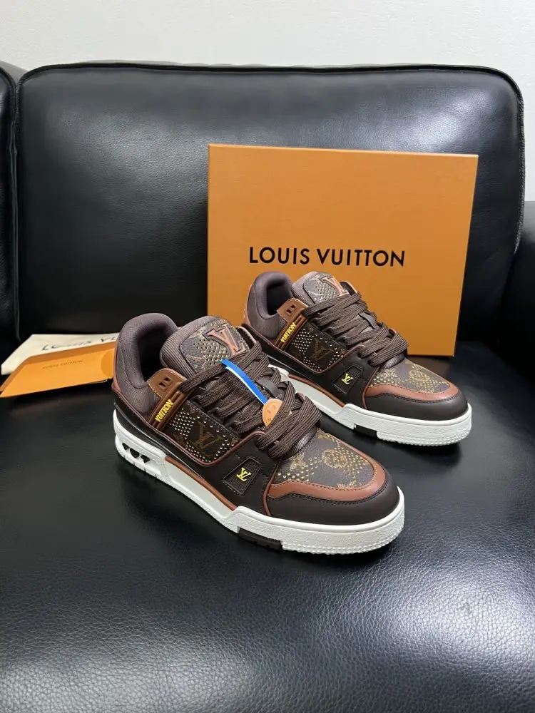 Louis Vuitton — Кросівки чоловічі
