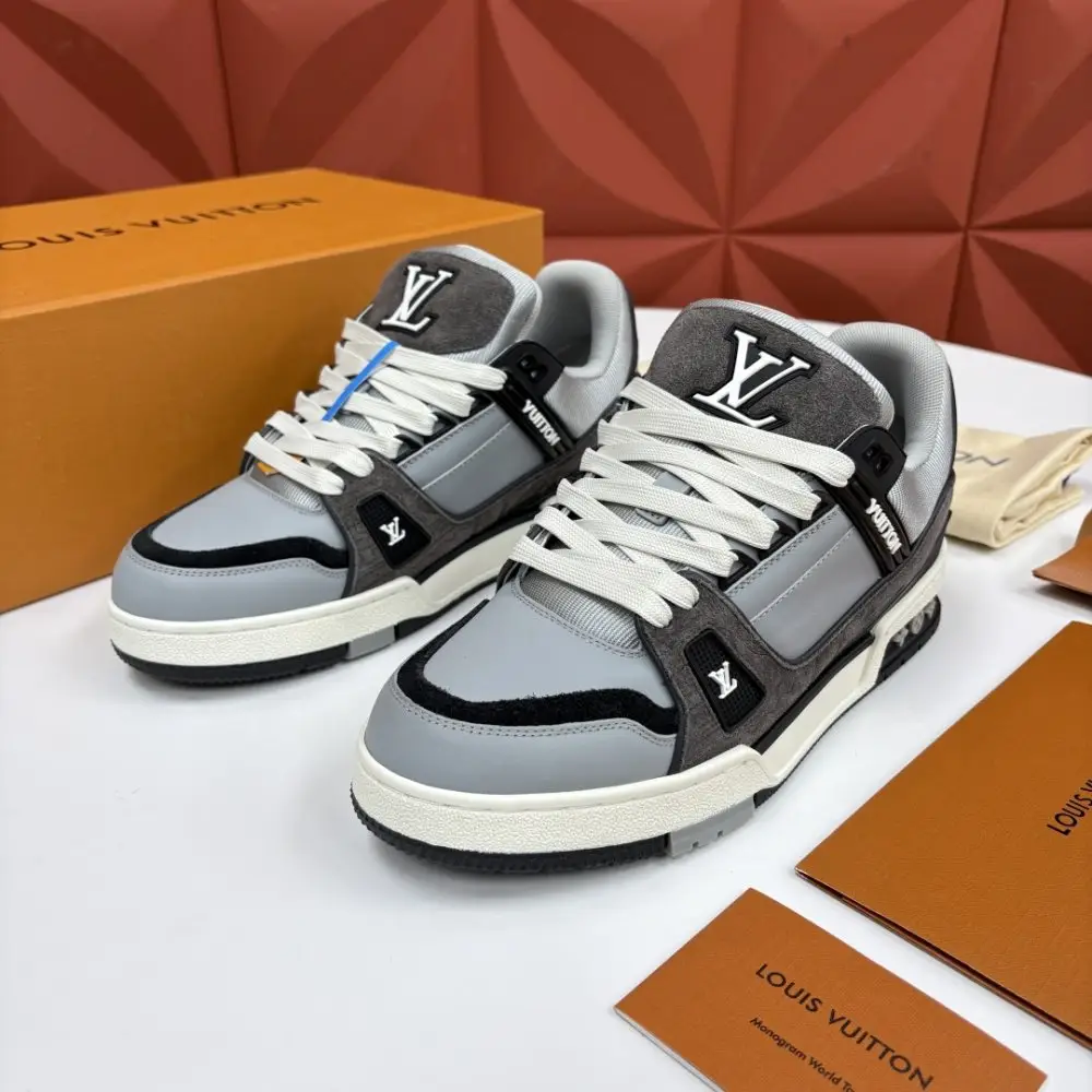 Louis Vuitton — Кросівки чоловічі