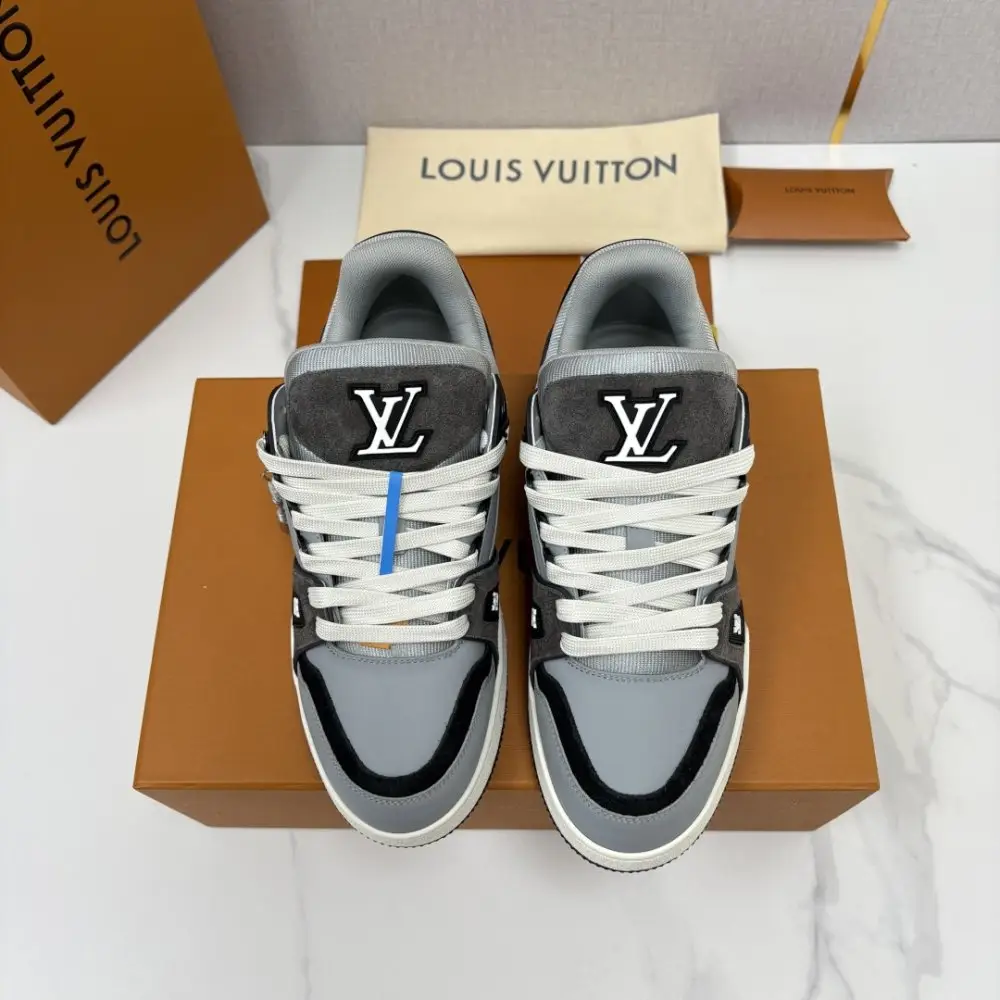 Louis Vuitton — Кросівки чоловічі