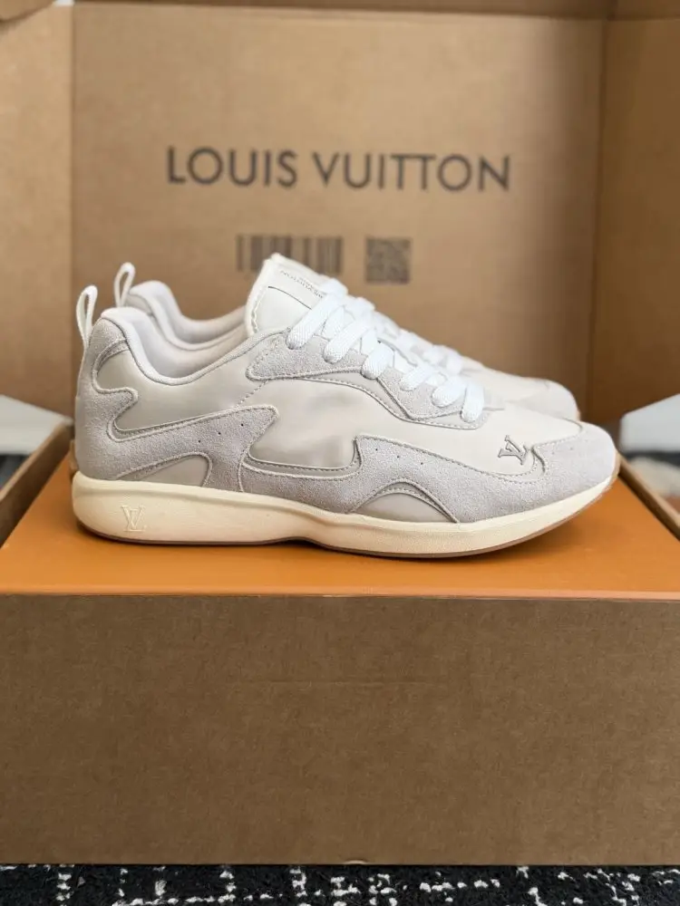 Louis Vuitton — Sneakers men's