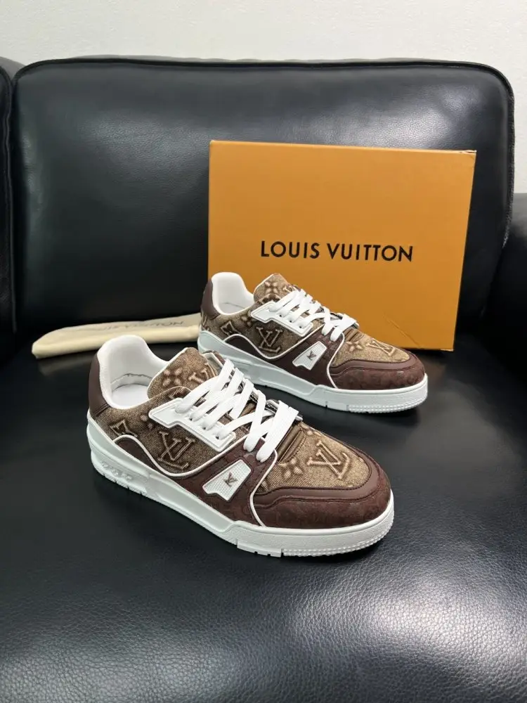 Louis Vuitton — Кросівки чоловічі
