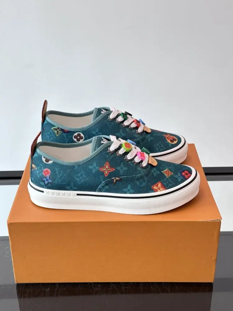 Louis Vuitton — Sneakers men's