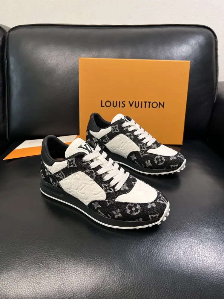 Louis Vuitton Кросівки чоловічі — Фото 1