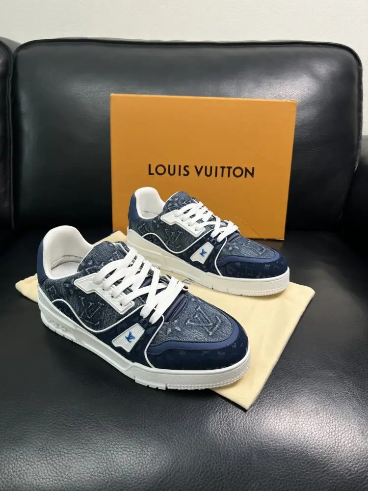 Louis Vuitton — Sneakers men's