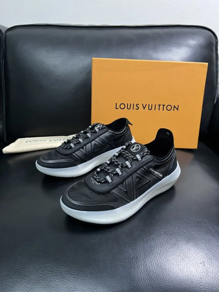 Louis Vuitton Кросівки чоловічі — Фото 2