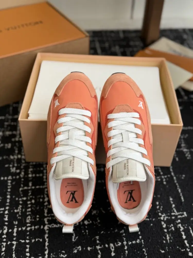 Louis Vuitton Sneakers men's — Photo 2