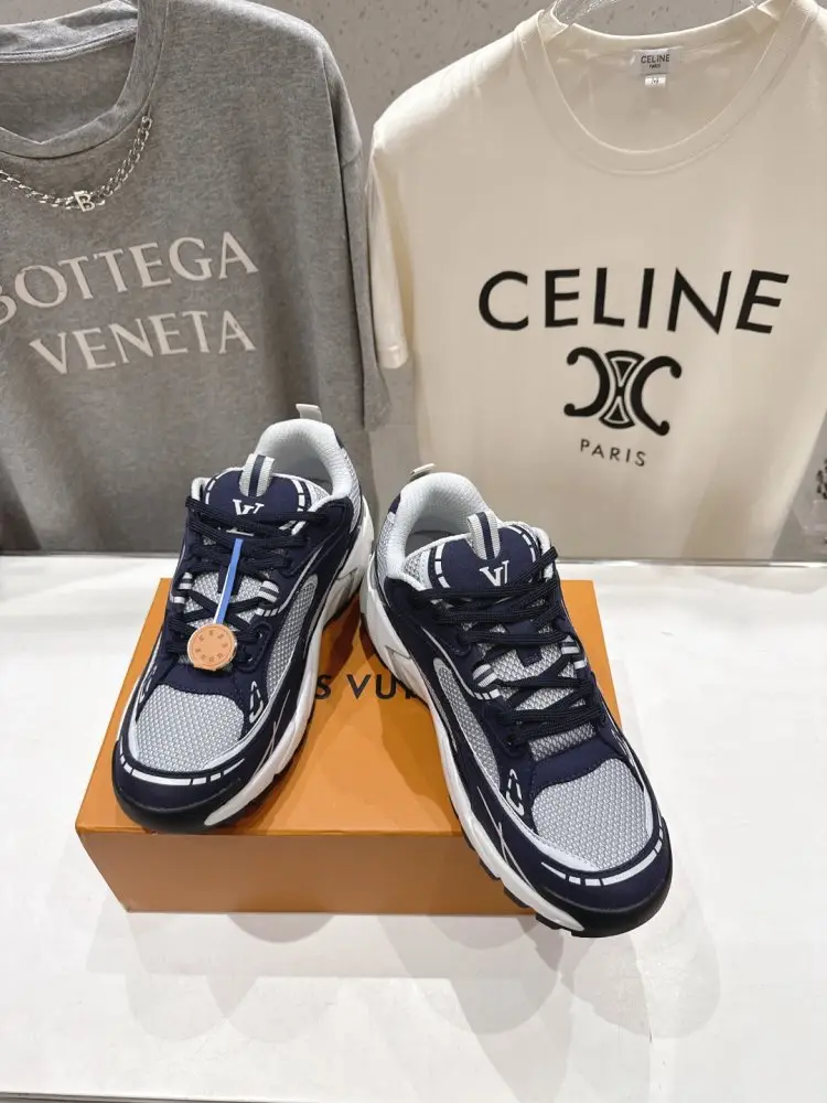 Louis Vuitton Sneakers men's — Photo 2