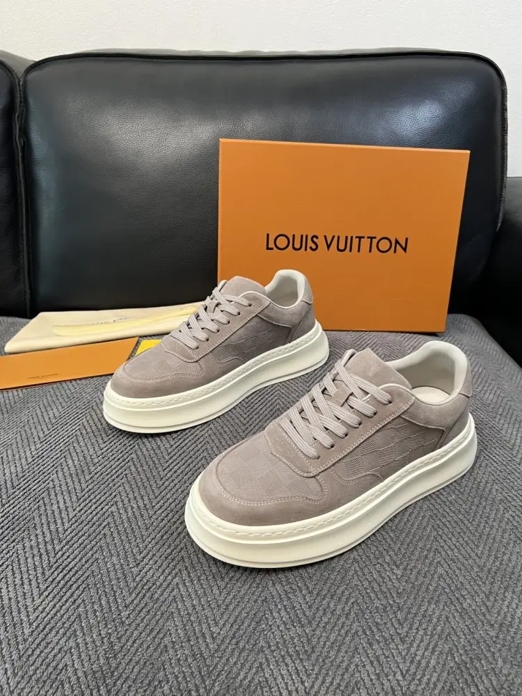 Louis Vuitton Sneakers men's — Photo 2
