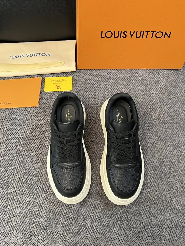 Louis Vuitton Кросівки чоловічі — Фото 3