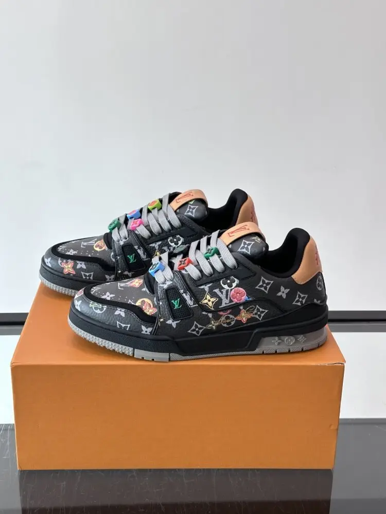 Louis Vuitton Sneakers men's — Photo 3