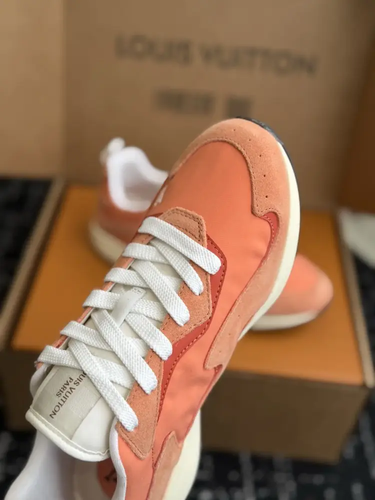 Louis Vuitton Sneakers men's — Photo 3