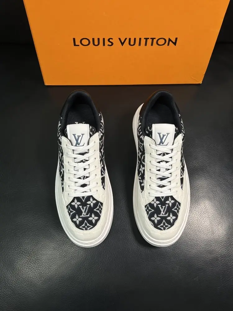 Louis Vuitton Кросівки чоловічі — Фото 3