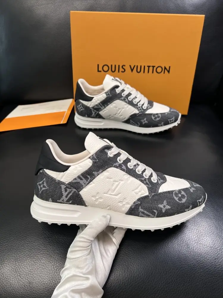 Louis Vuitton Кросівки чоловічі — Фото 4