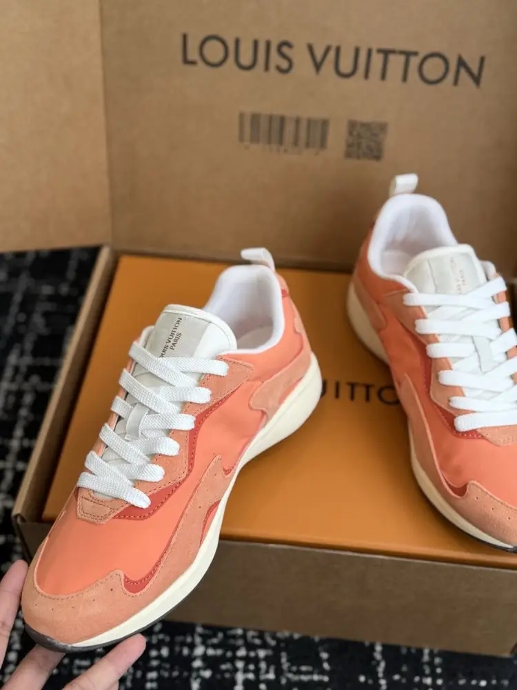 Louis Vuitton Sneakers men's — Photo 4