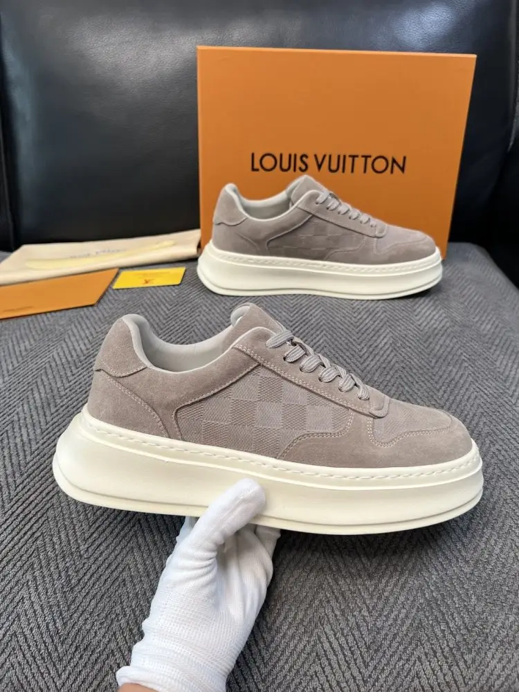 Louis Vuitton Sneakers men's — Photo 4